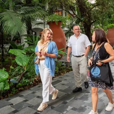 Private Custom Singapore Walking Tour (4–8 Hrs, Flexible Plan)